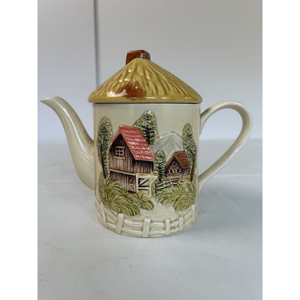 VTG Marks & Rosenfeld Ceramic tea/coffee pot Raised Relief Country Barn Design